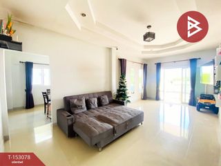 Casa en venta de 3 habitaciones en Tha Yang, Phetchaburi