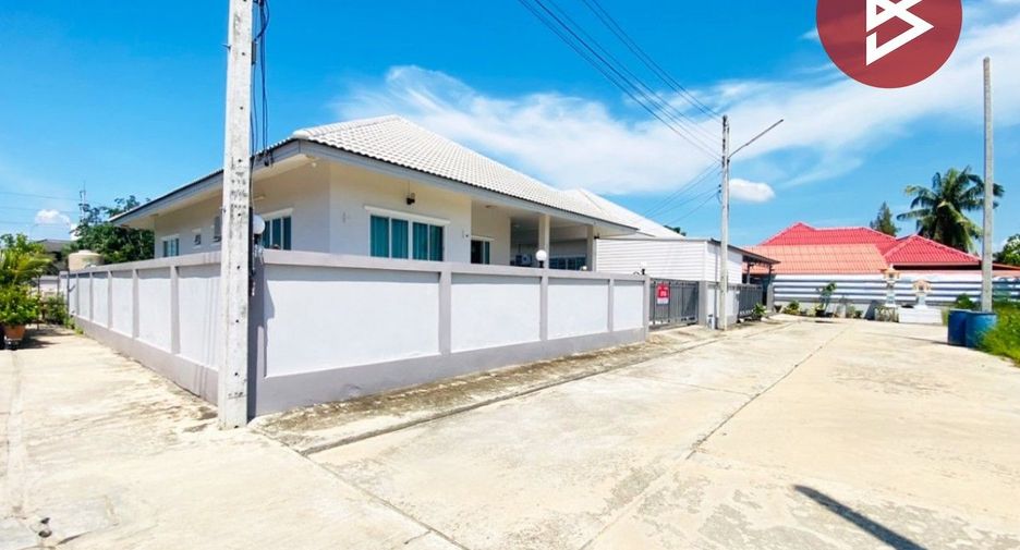 Casa en venta de 3 habitaciones en Tha Yang, Phetchaburi