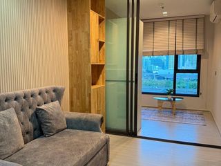 À louer 1 chambre condo à Huai Khwang, Bangkok