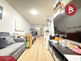 Casa adosada en venta de 4 habitaciones en Bang Khae, Bangkok