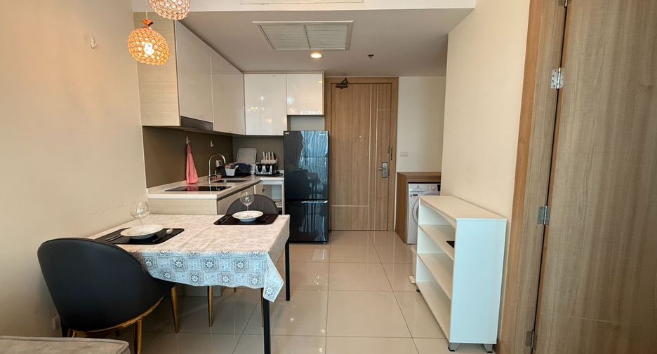 Wohnung zur Miete mit 1 Zimmer in Bang Lamung, Chonburi
