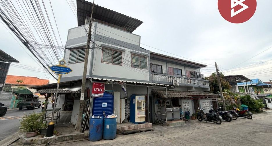 À vendre 10 chambres appartement avec services à Mueang Samut Prakan, Samut Prakan