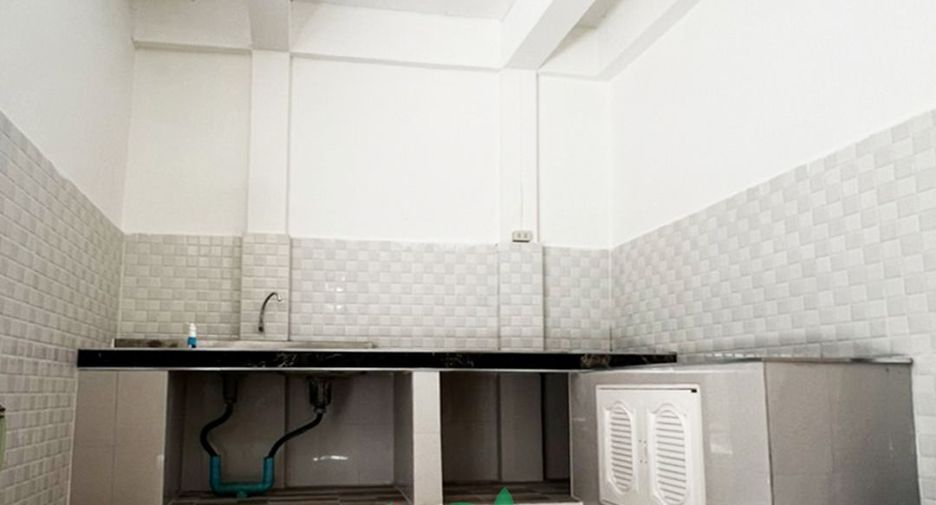 Reihenhaus zum Kauf mit 4 Zimmer in Bang Khae, Bangkok