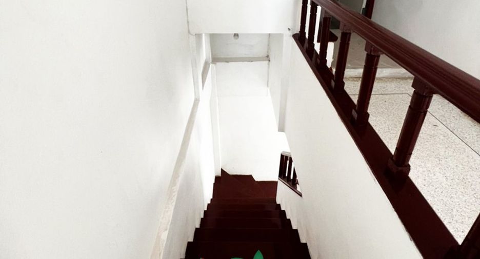 Reihenhaus zum Kauf mit 4 Zimmer in Bang Khae, Bangkok