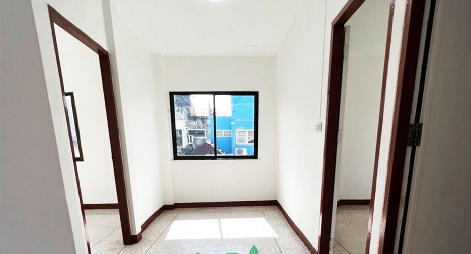 Reihenhaus zum Kauf mit 4 Zimmer in Bang Khae, Bangkok