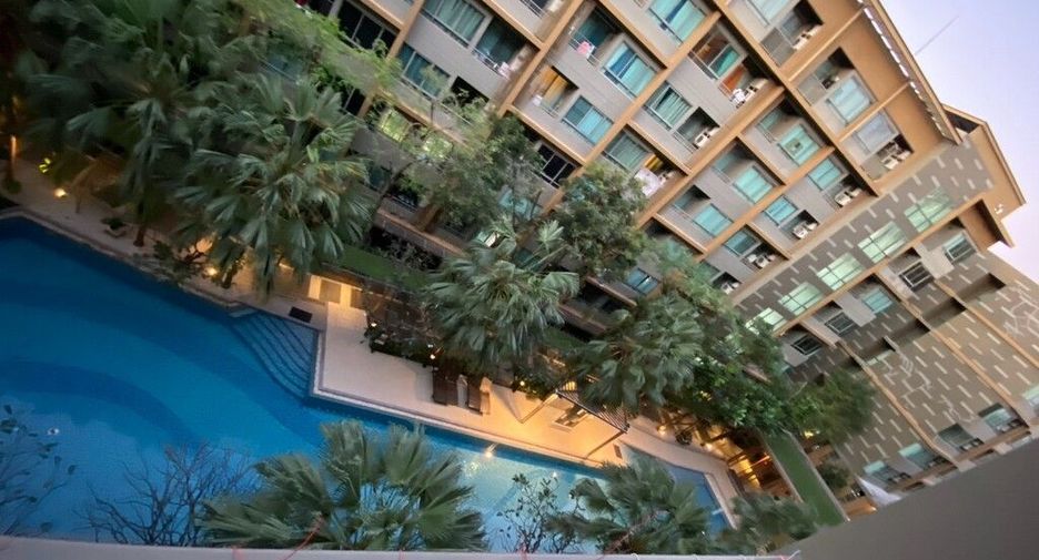For sale 1 bed condo in Huai Khwang, Bangkok