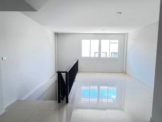 For rent and for sale retail Space in Si Racha, Chonburi