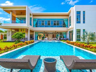 For sale 4 ベッドルーム villa in Hua Hin, Prachuap Khiri Khan