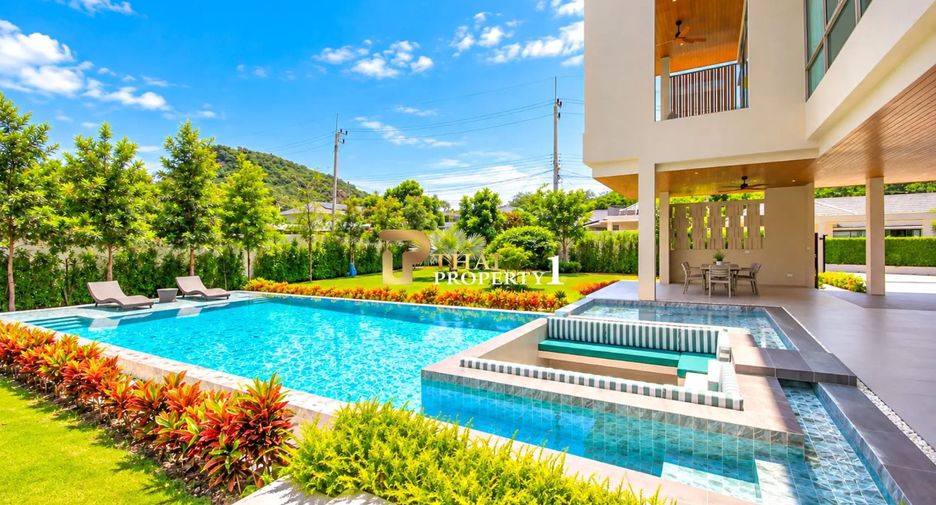 For sale 4 ベッドルーム villa in Hua Hin, Prachuap Khiri Khan