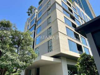 For rent and for sale 2 bedrooms condo in Pathum Wan, Bangkok