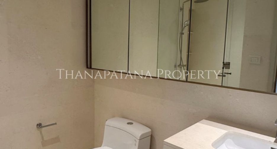Wohnung zur Miete und zum Kauf mit 2 Zimmer in Pathum Wan, Bangkok