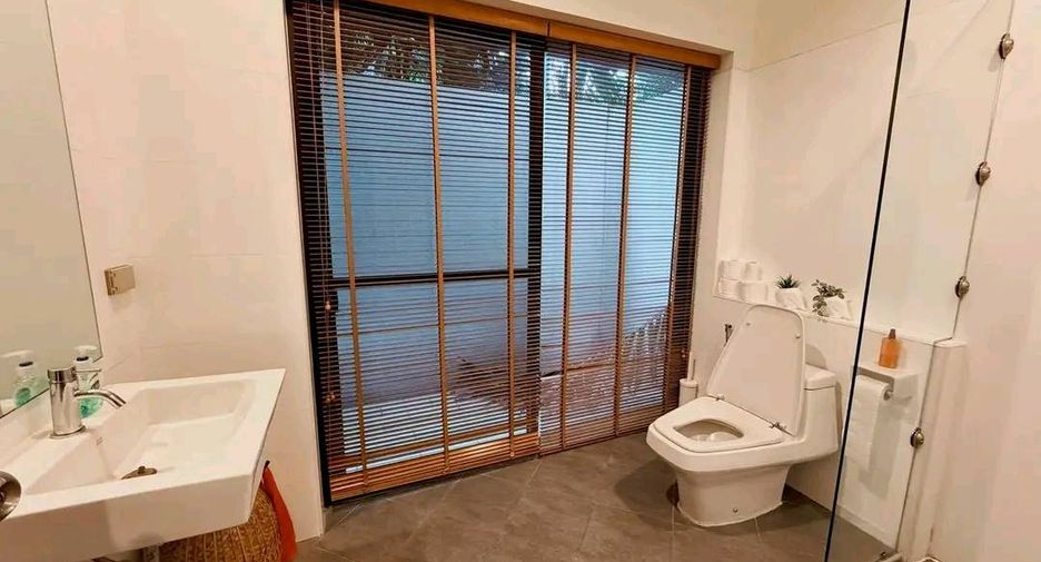 For rent 3 ベッドルーム house in Khlong Toei, Bangkok