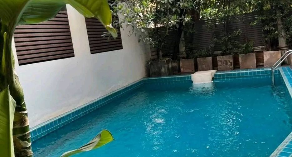 For rent 3 ベッドルーム house in Khlong Toei, Bangkok