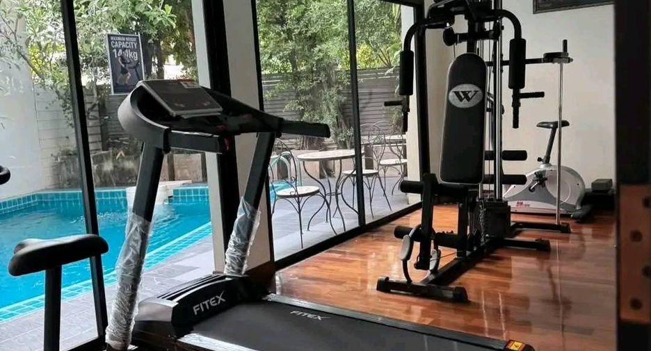 For rent 3 ベッドルーム house in Khlong Toei, Bangkok