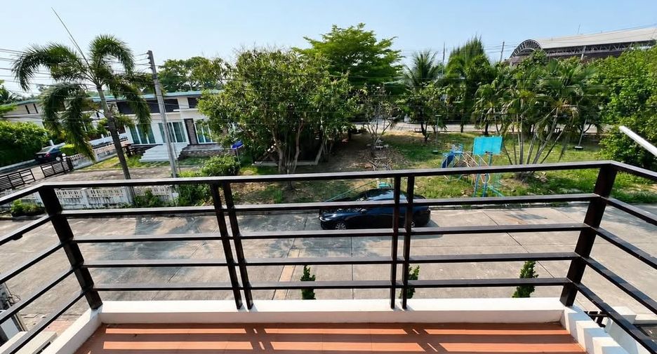 Haus zur Miete mit 3 Zimmer in Saraphi, Chiang Mai
