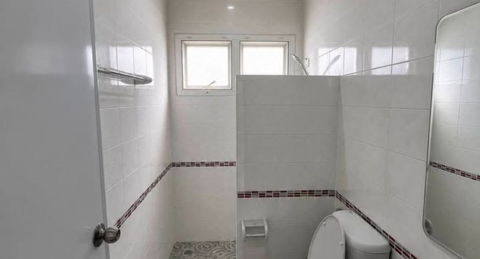 Haus zur Miete mit 3 Zimmer in Saraphi, Chiang Mai