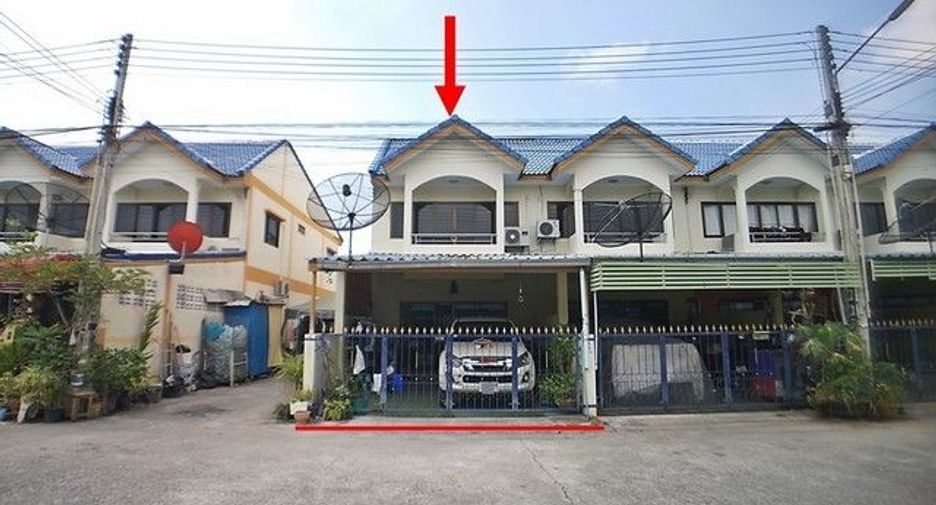 For sale 1 Beds townhouse in Ban Bueng, Chonburi