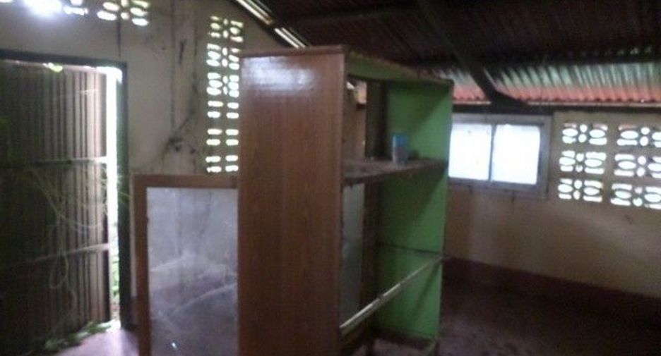 Haus zum Kauf mit 1 Zimmer in Phang Khon, Sakon Nakhon