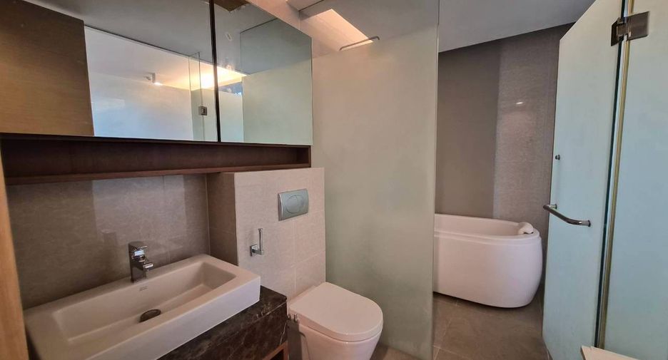 For sale 2 bedrooms condo in Watthana, Bangkok