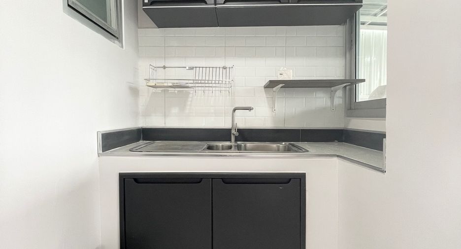 Local comercial en alquiler de 4 habitaciones en Wang Thonglang, Bangkok