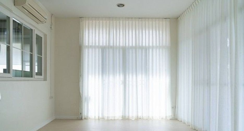 For rent 5 bedrooms house in Prawet, Bangkok