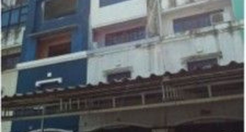 Local comercial en venta de 4 habitaciones en Bang Kapi, Bangkok