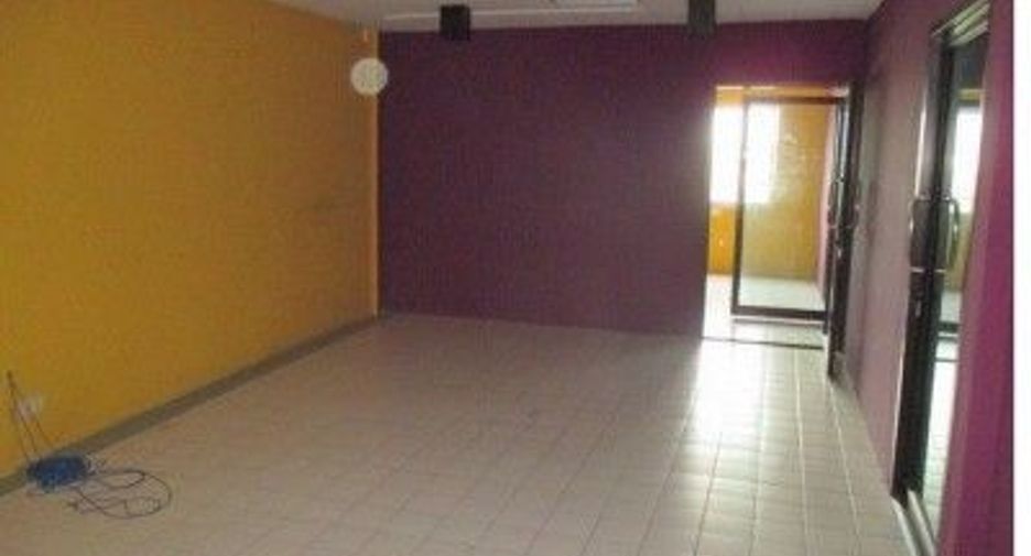 Local comercial en venta de 4 habitaciones en Bueng Kum, Bangkok