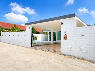 For sale 4 bedrooms villa in Bang Lamung, Chonburi