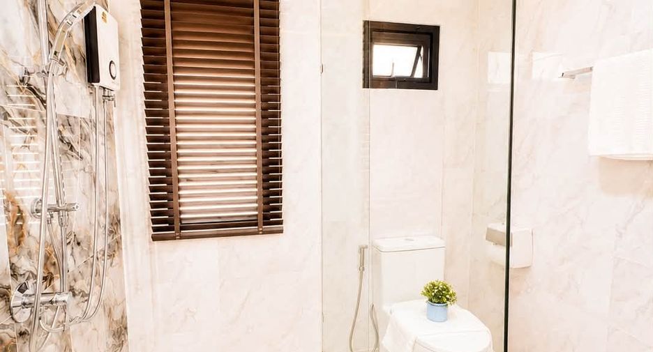 For sale 4 bedrooms villa in Bang Lamung, Chonburi