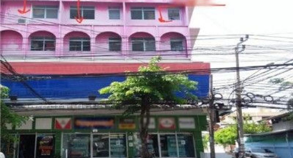 Local comercial en venta de 28 habitaciones en Bang Khae, Bangkok