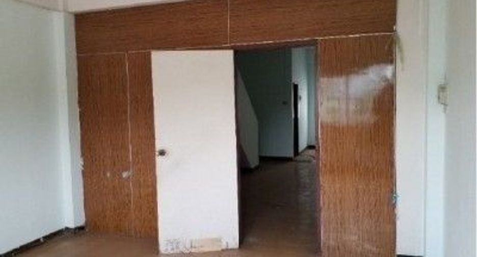 Продажа 3 спальни торговое помещение в Банг Кхун Тхиан, Бангкок