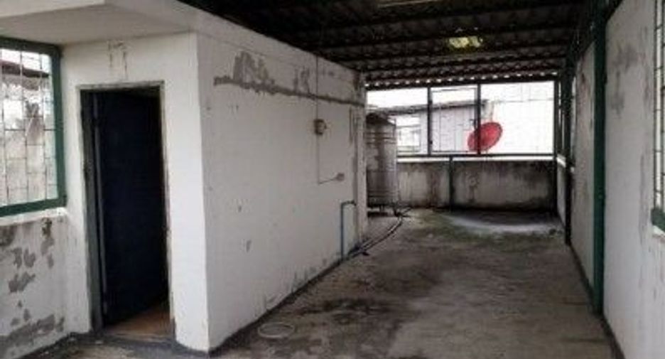 Продажа 3 спальни торговое помещение в Банг Кхун Тхиан, Бангкок