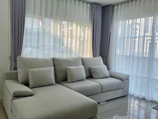 Casa en alquiler de 4 habitaciones en Mueang Samut Prakan, Samut Prakan
