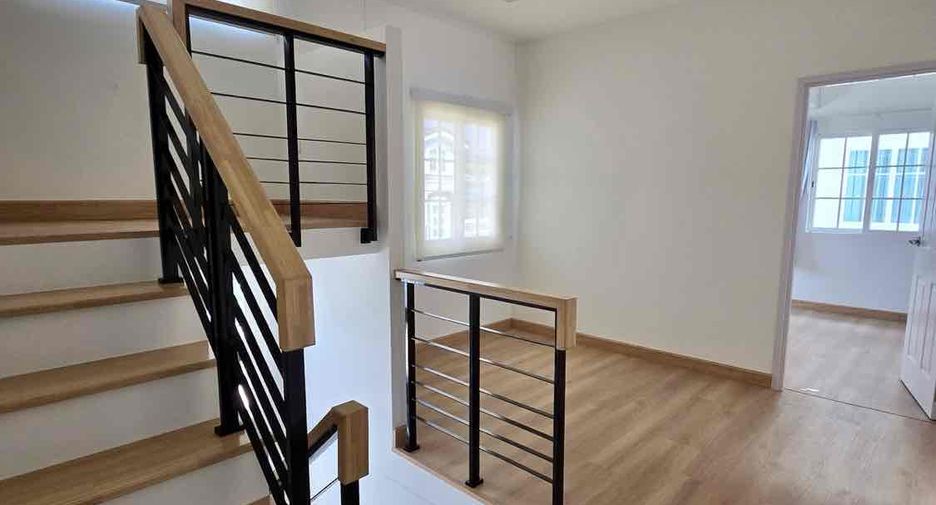 For rent 4 bedrooms house in Mueang Samut Prakan, Samut Prakan