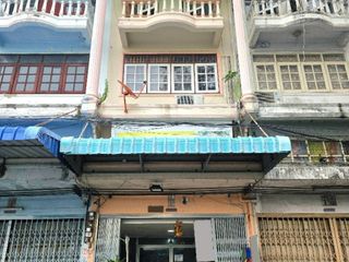 For sale 6 bedrooms retail Space in Phasi Charoen, Bangkok