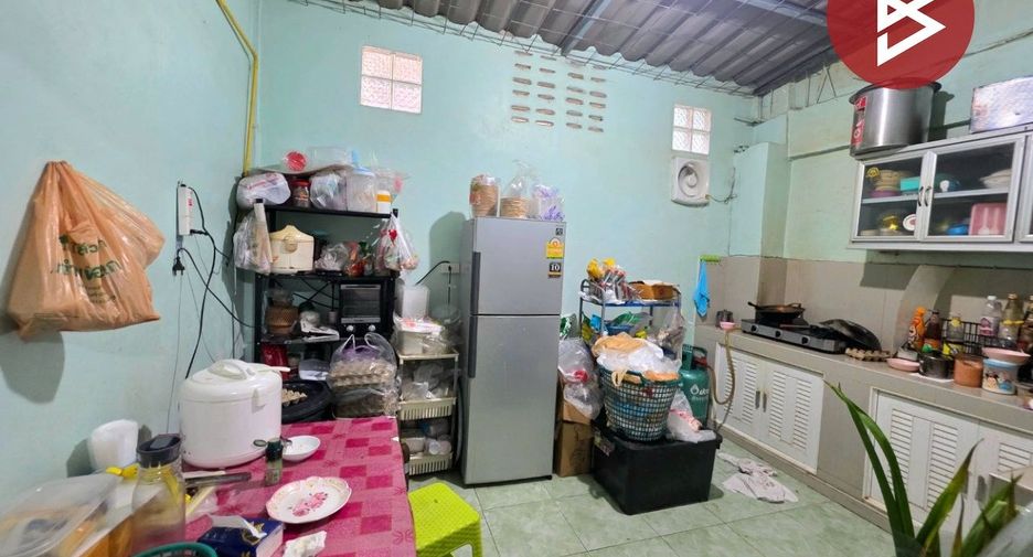 For sale 6 bedrooms retail Space in Phasi Charoen, Bangkok