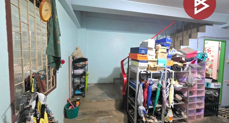 For sale 6 bedrooms retail Space in Phasi Charoen, Bangkok