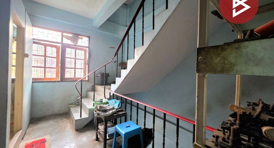 For sale 6 bedrooms retail Space in Phasi Charoen, Bangkok