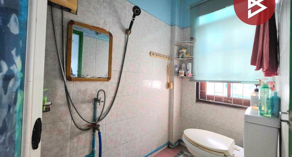 For sale 6 bedrooms retail Space in Phasi Charoen, Bangkok