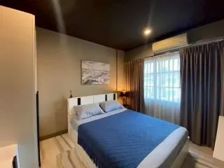 For rent 3 ベッドルーム townhouse in Bang Kapi, Bangkok