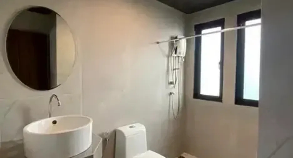 For rent 3 ベッドルーム townhouse in Bang Kapi, Bangkok