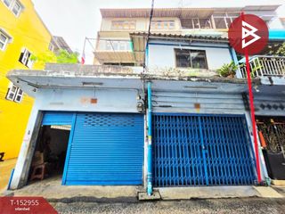 Local comercial en venta de 3 habitaciones en Yan Nawa, Bangkok