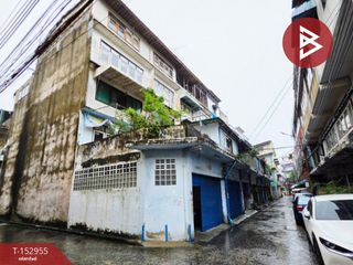 Local comercial en venta de 3 habitaciones en Yan Nawa, Bangkok