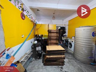 Local comercial en venta de 3 habitaciones en Yan Nawa, Bangkok