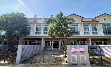 For rent 2 bedrooms townhouse in Prawet, Bangkok