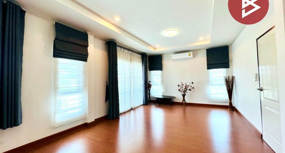 Casa en venta de 4 habitaciones en Phra Pradaeng, Samut Prakan