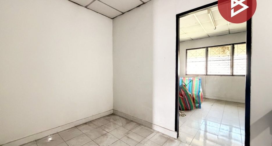 Casa adosada en venta de 2 habitaciones en Thawi Watthana, Bangkok