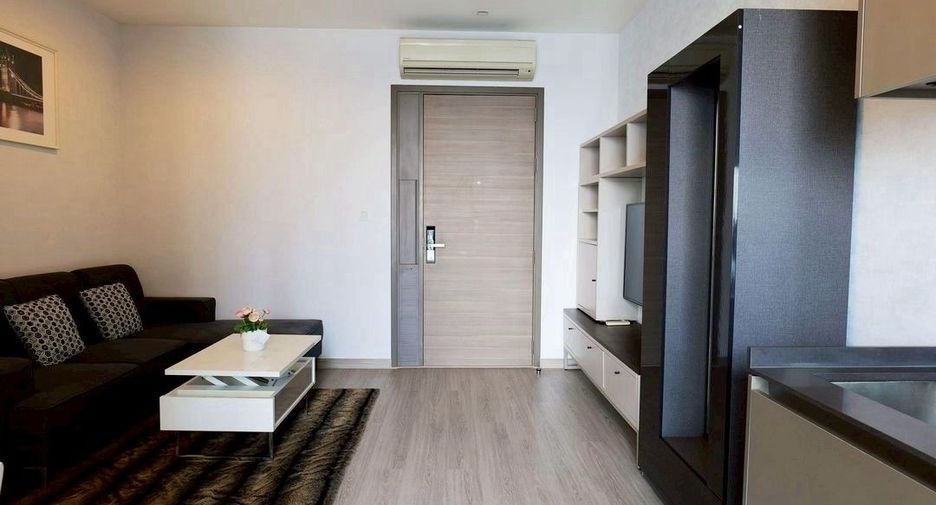 Condo en alquiler de 1 habitaciones en Khlong Toei, Bangkok