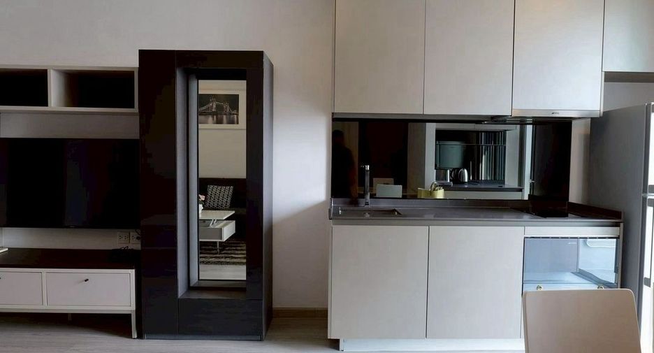 Condo en alquiler de 1 habitaciones en Khlong Toei, Bangkok