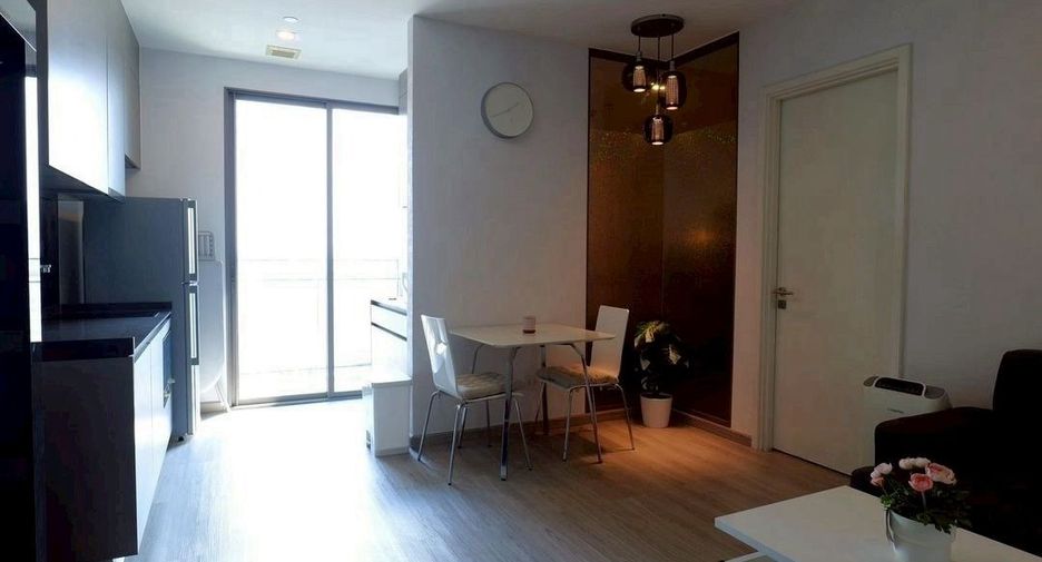 Condo en alquiler de 1 habitaciones en Khlong Toei, Bangkok